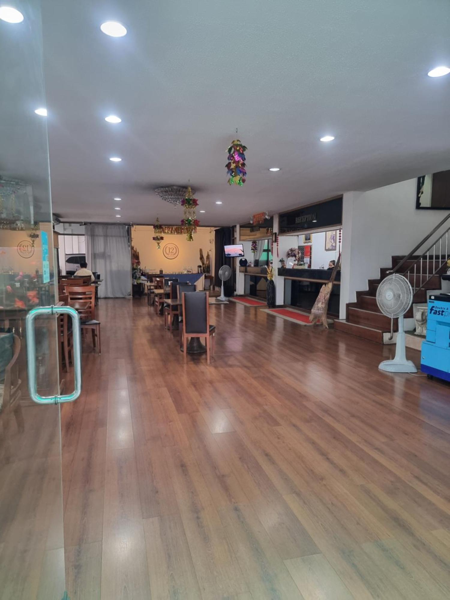 12Pm曼谷酒店 外观 照片